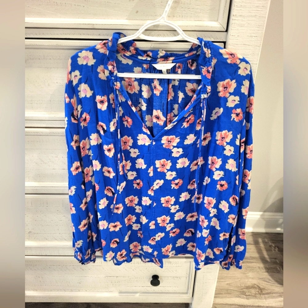 Lucky Brand top